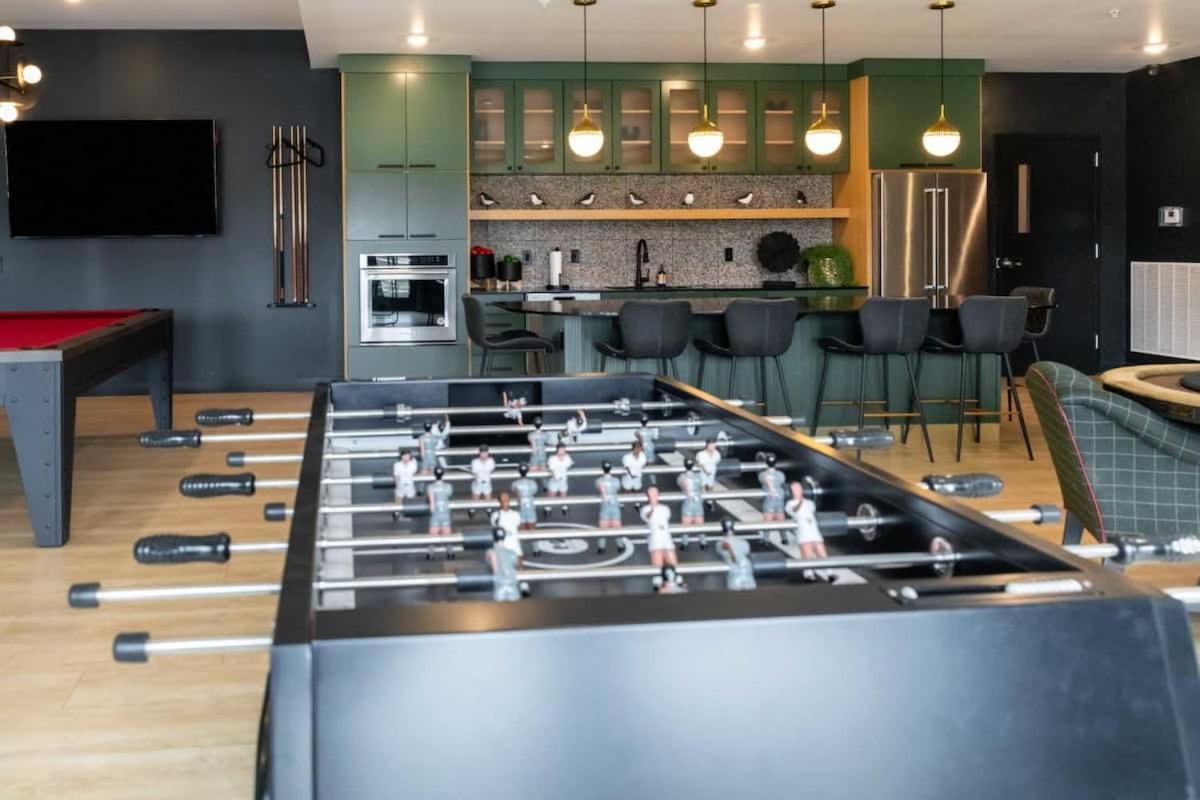 Apartment 2br Luxury New With Outdoor Pool