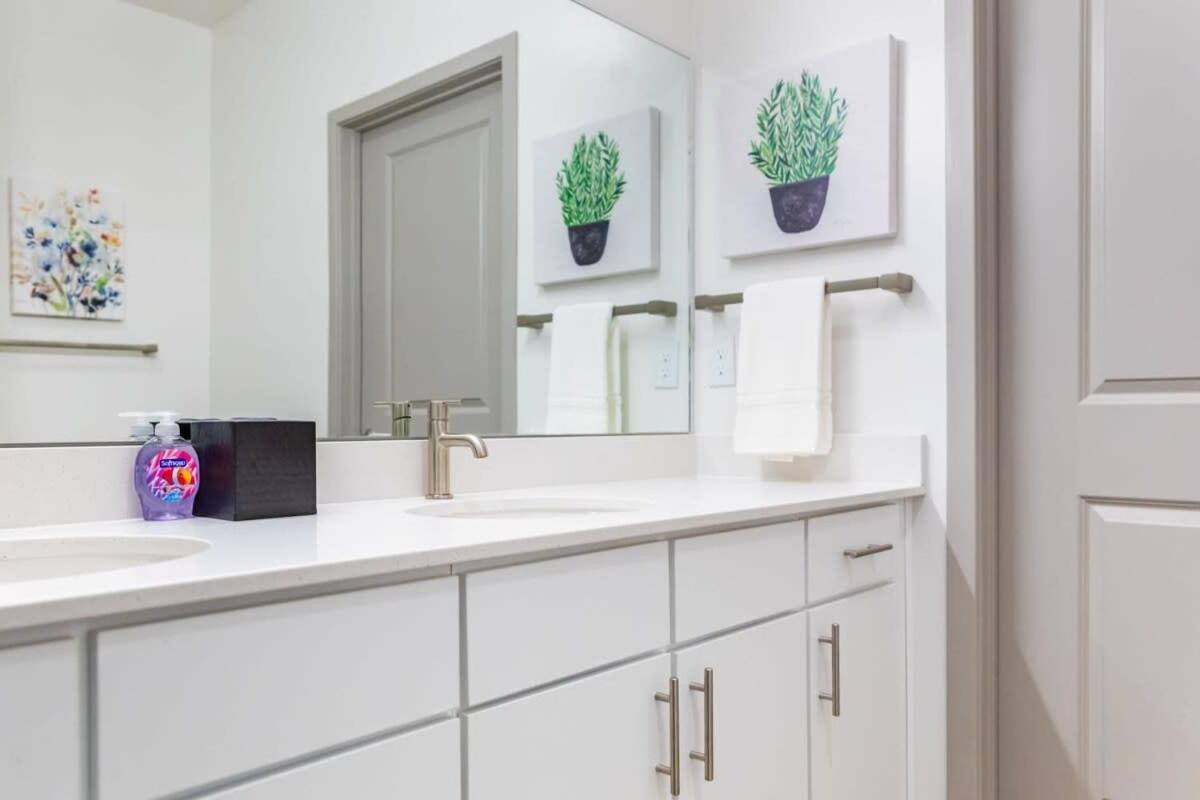 2br Luxury New With Outdoor Pool Apartment