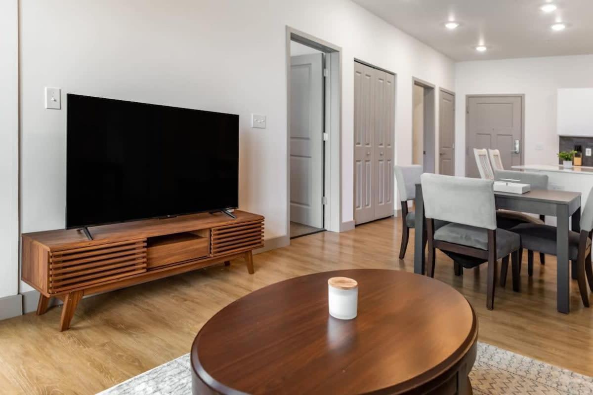 2br Luxury New With Outdoor Pool Apartment