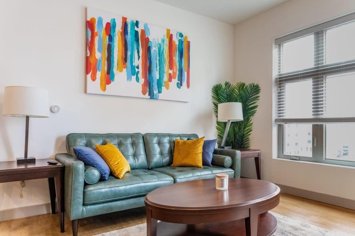 Apartment 2br Luxury New With Outdoor Pool